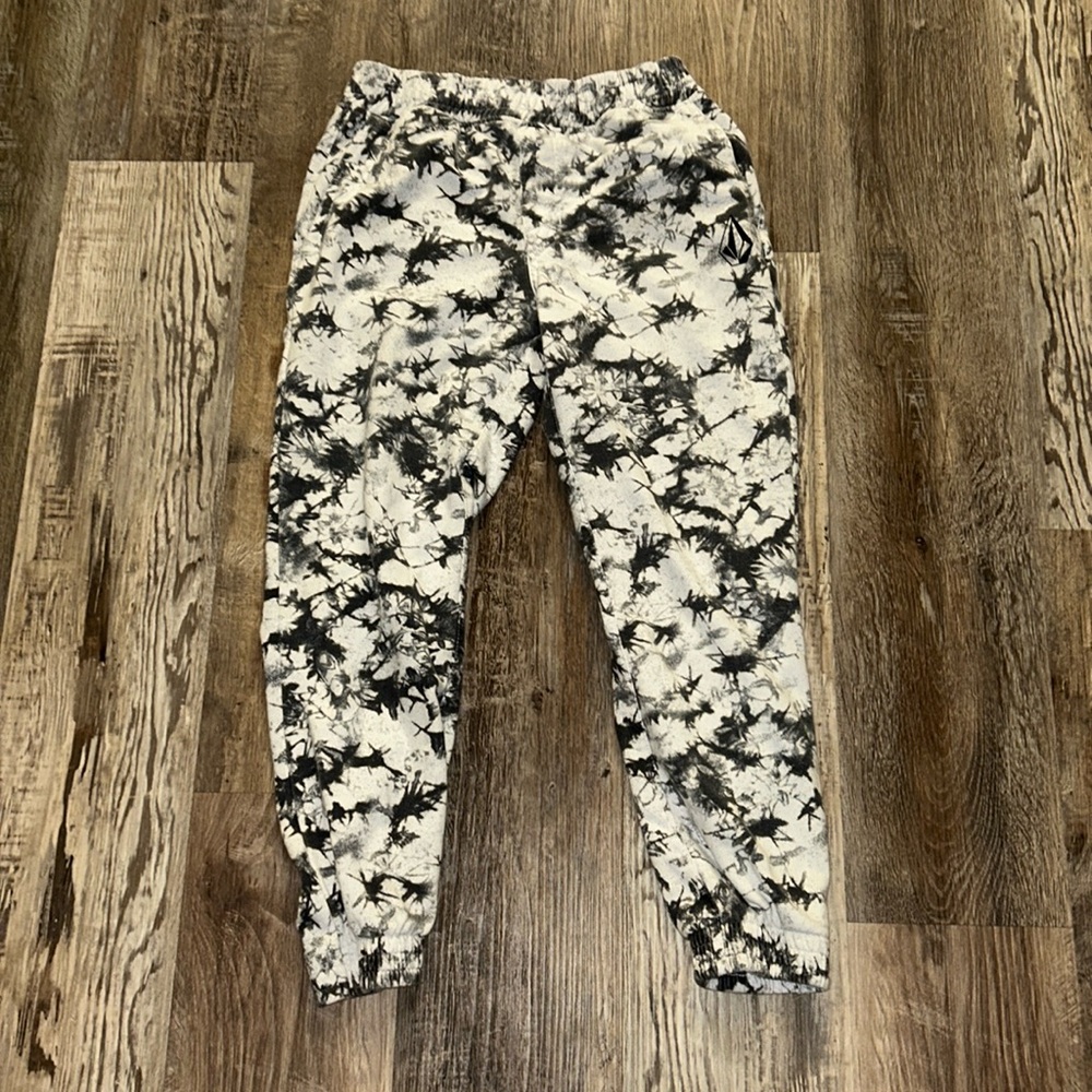 Boys Volcom sweatpants